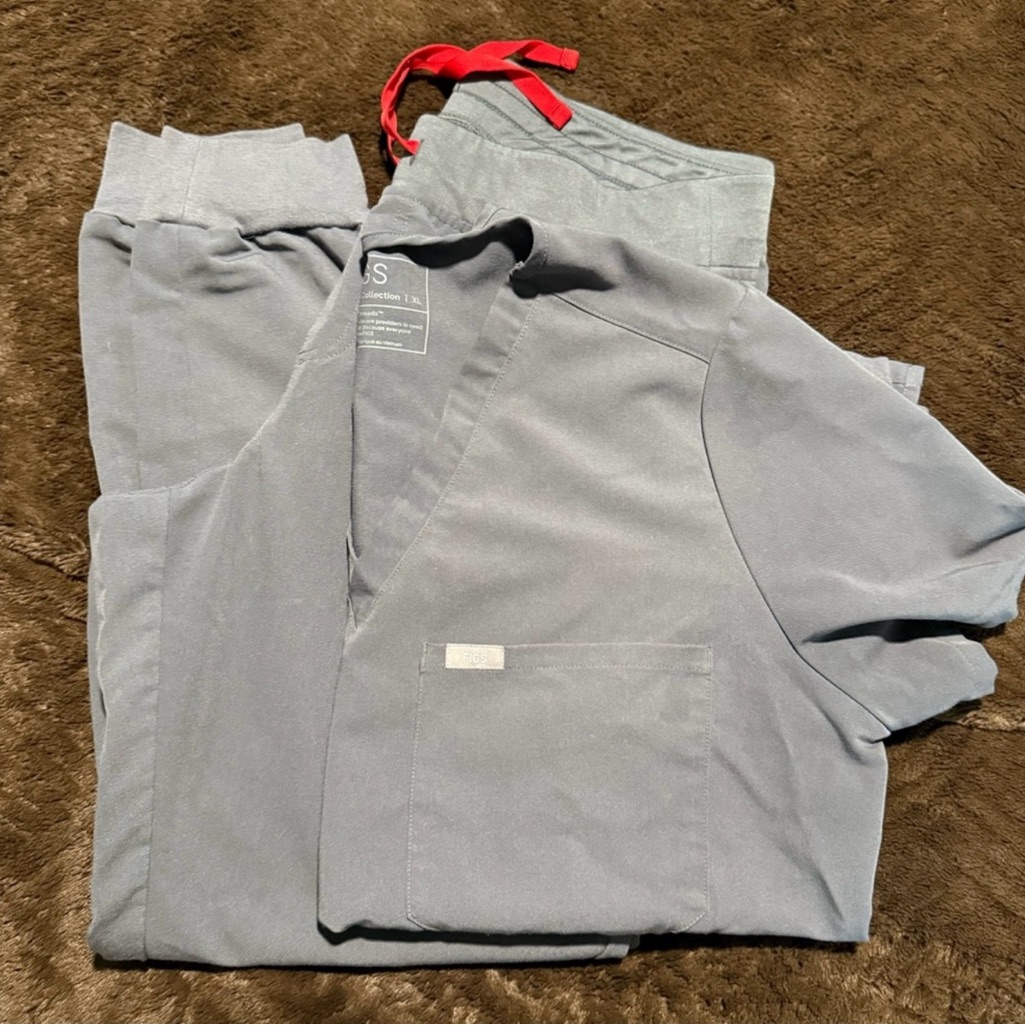 Figs Gray